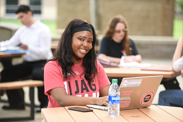 <img src="/media/tamuv/college-of-natural-and-applied-science/images/400x600-3.png" alt="students" style="width: 600px; height: 400px;     " />