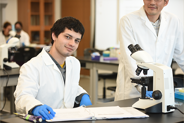 <img src="/media/tamuv/college-of-natural-and-applied-science/images/Bio.png" alt="students" style="width: 600px; height: 400px;     " />